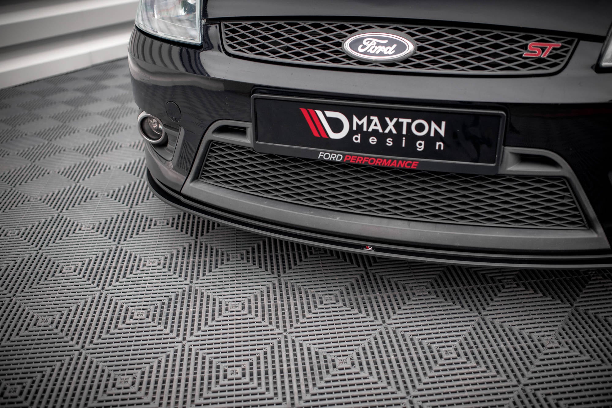 Street pro etusplitteri ford fiesta st mk6
