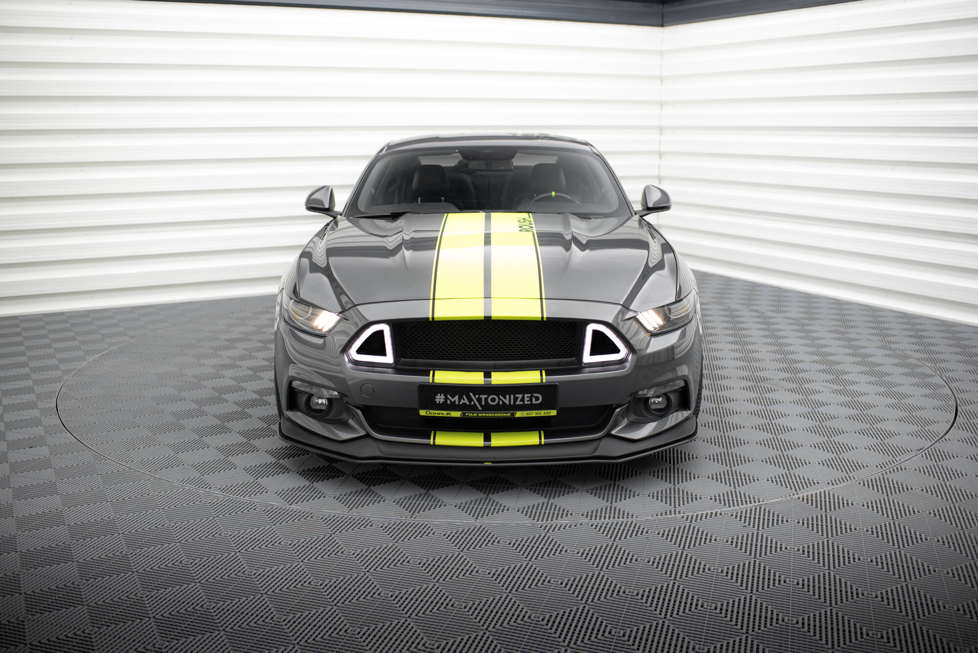 Street pro front splitter ford mustang gt mk6