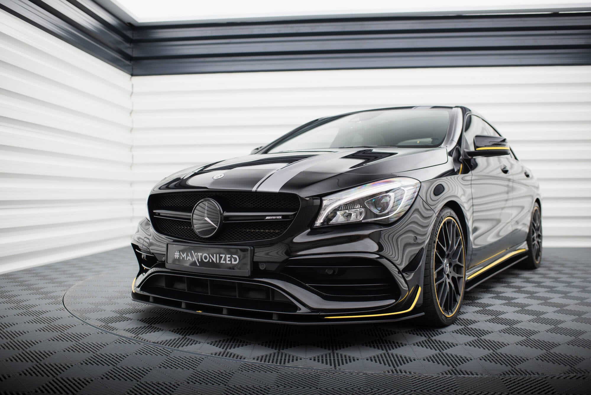 Street Pro frontsplitter Mercedes-AMG Cla 45 Aero C117 Facelift