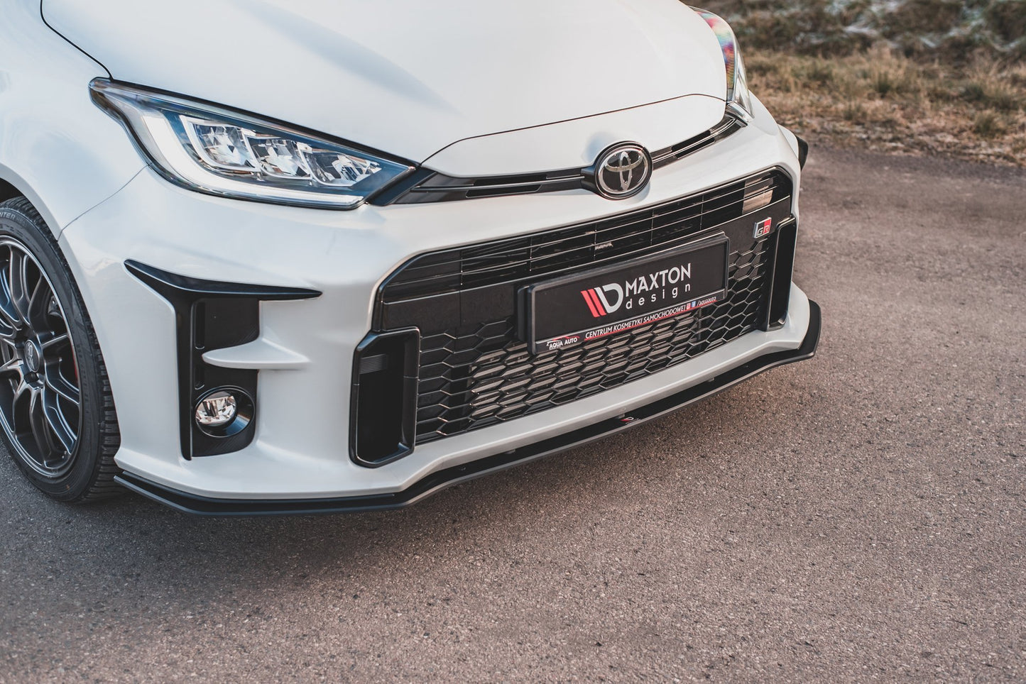 Street pro front splitter toyota gr yaris mk4