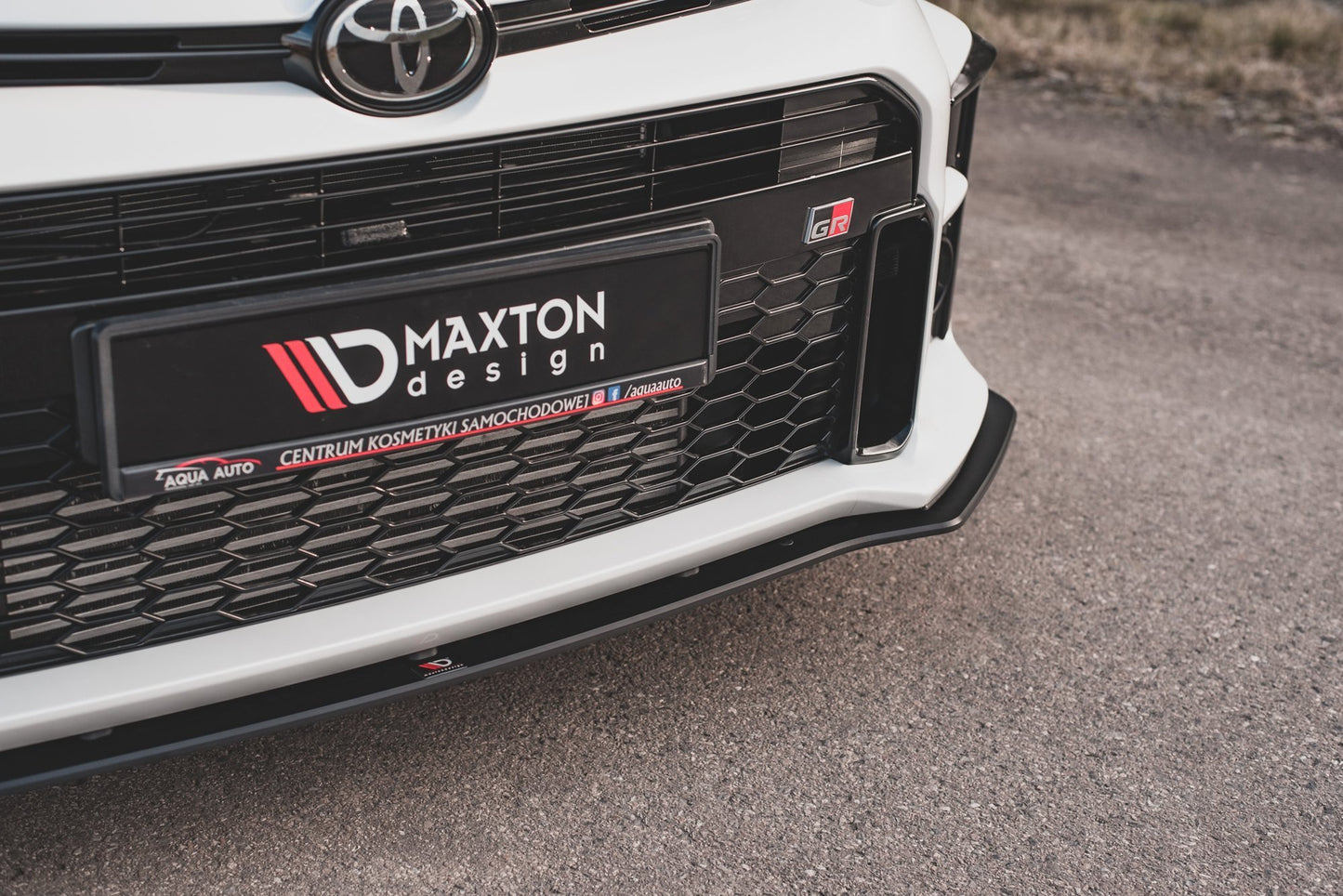 Street pro front splitter toyota gr yaris mk4