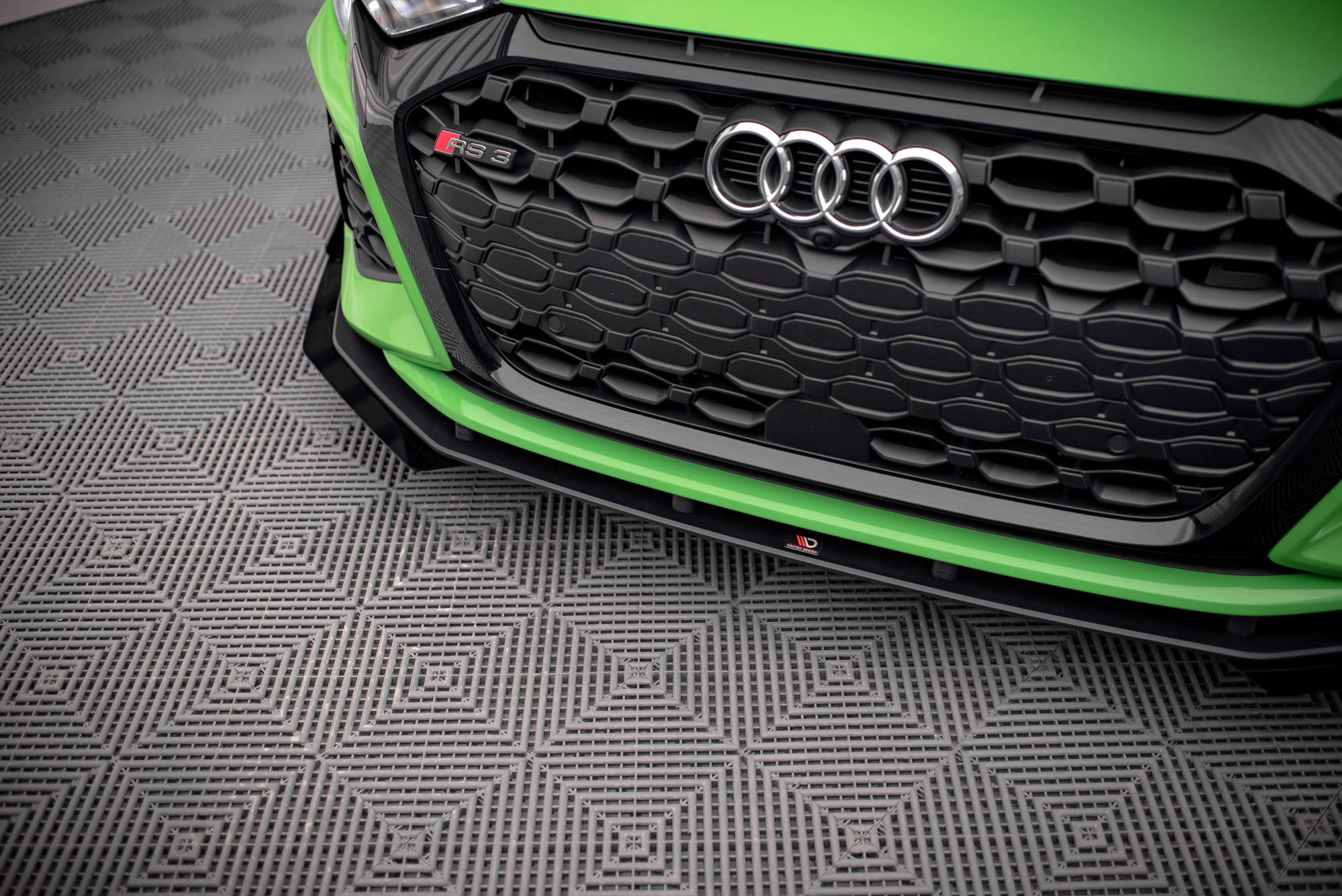 Street Pro Front Splits v.1 + flapper Audi RS3 8Y