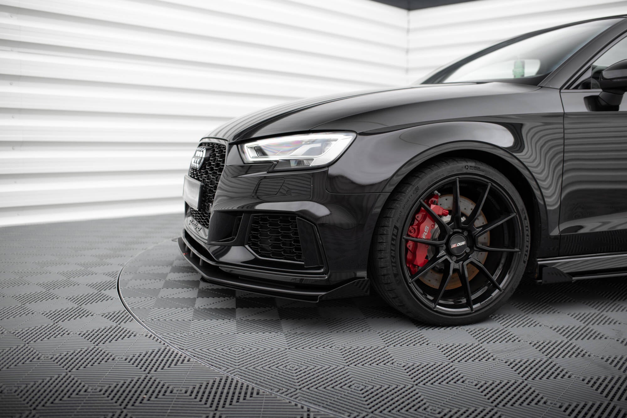 Street Pro Front Splits v.1 + flapper Audi RS3 siden 8V ansigtsløftning