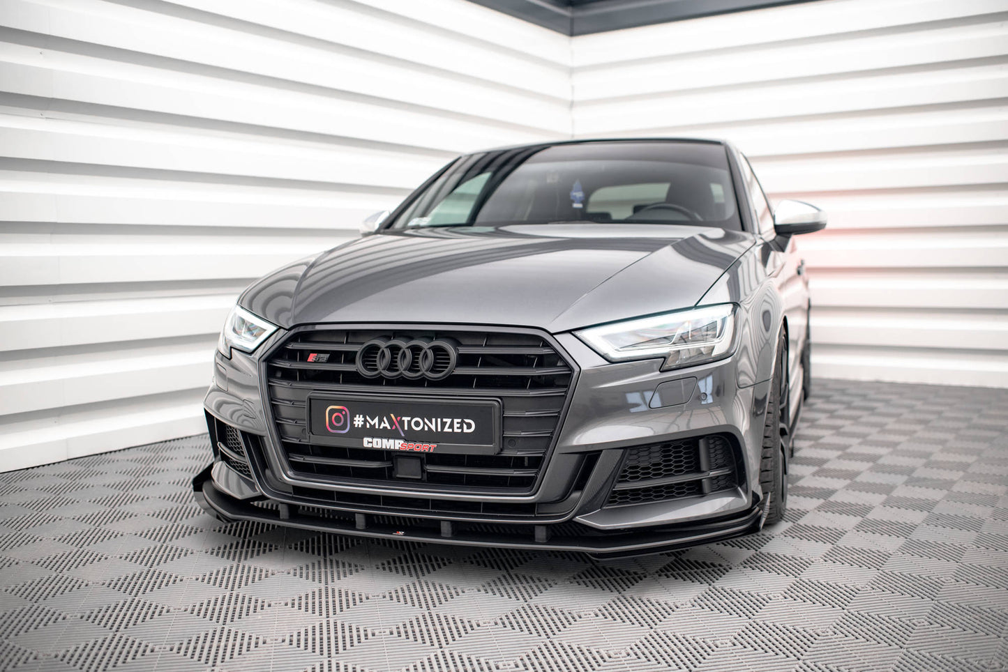 Street pro front splitter v.1 + flaps audi s3 / a3 s-line sportback 8v facelift