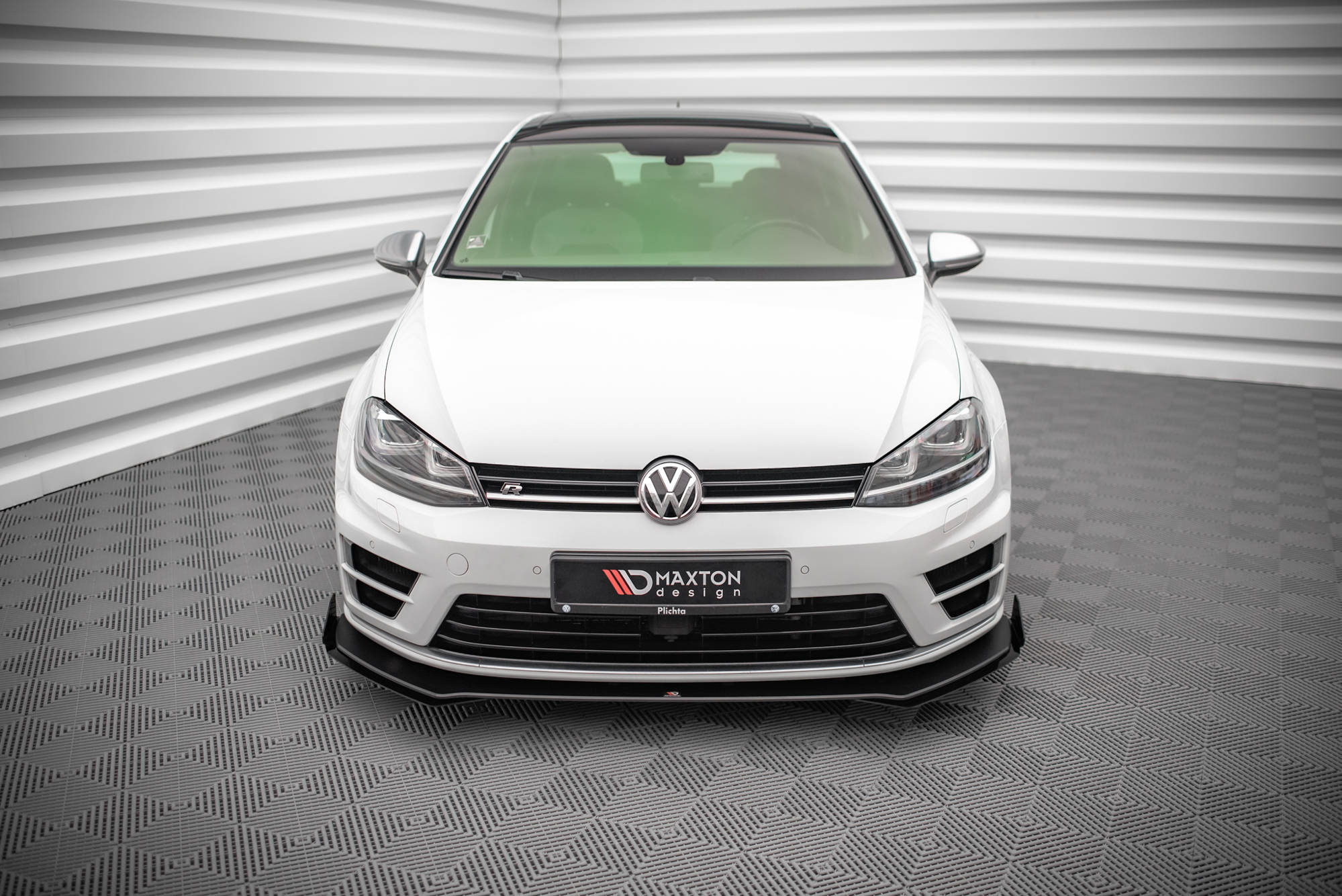 Street pro front splitter v.1 + flaps volkswagen golf r mk7