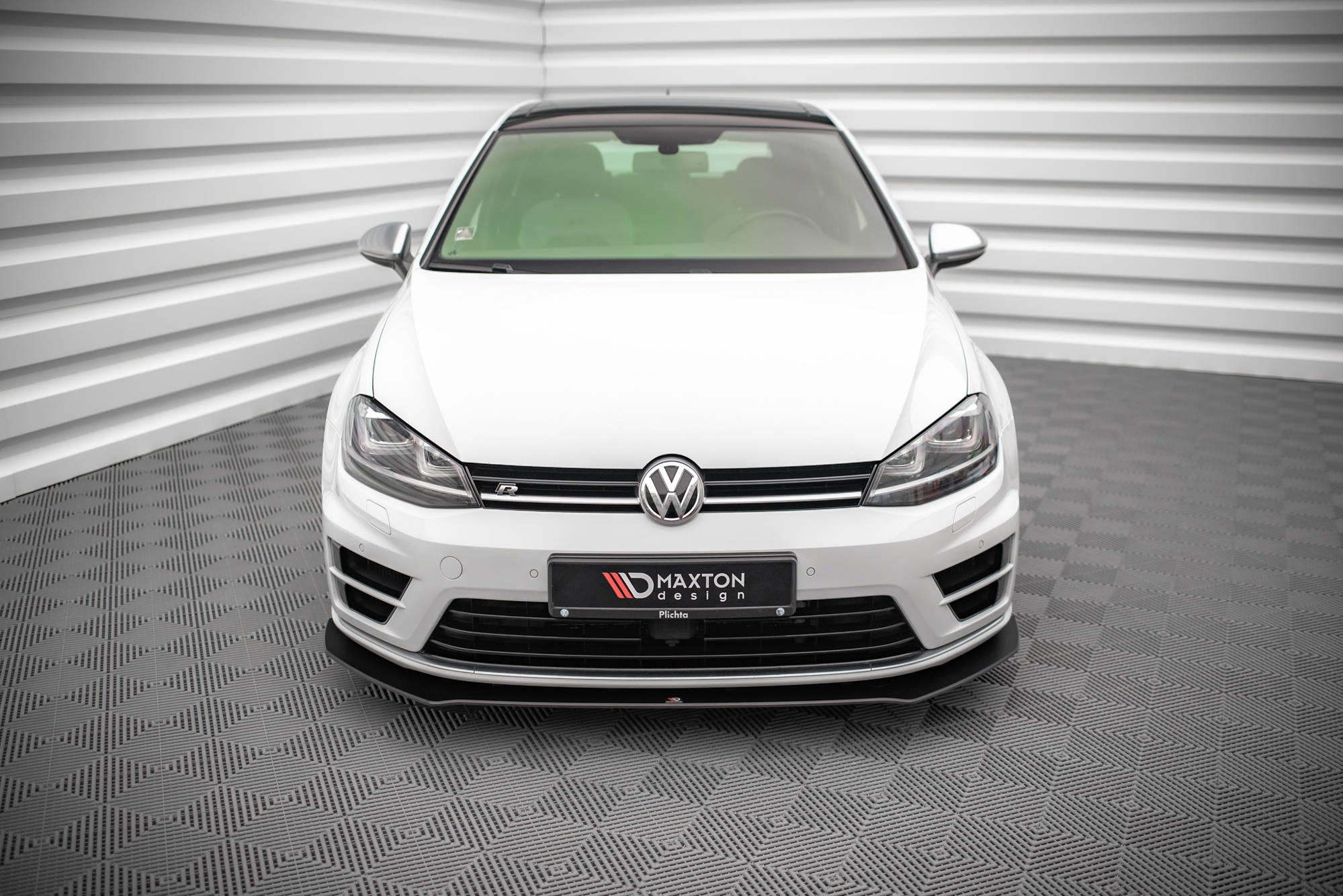 Street Pro etusplitteri v.1 Volkswagen Golf R mk7