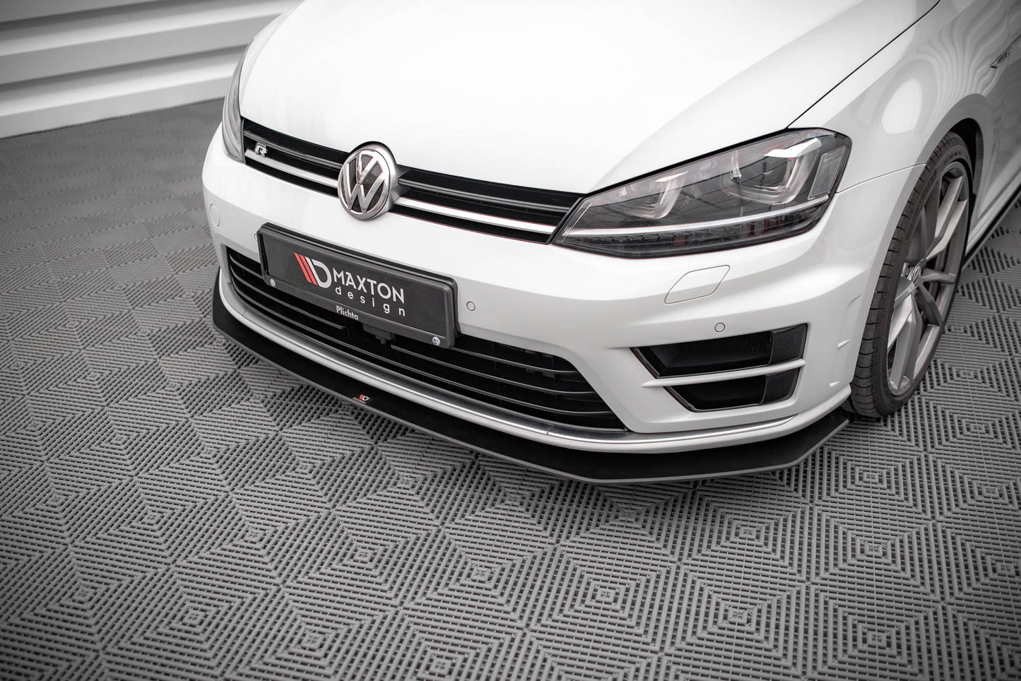 Street Pro Front Splits v.2 Volkswagen Golf R MK7