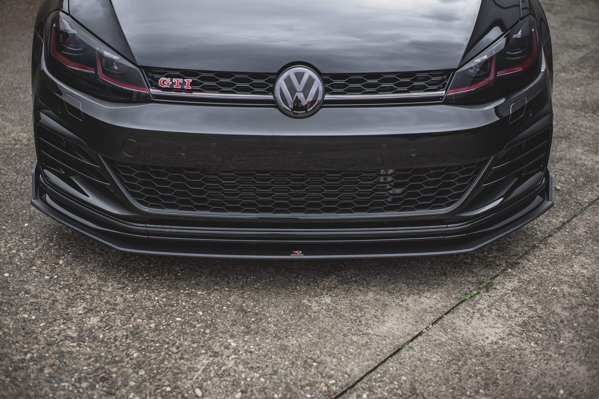 Street pro front splitter vw golf 7 gti tcr