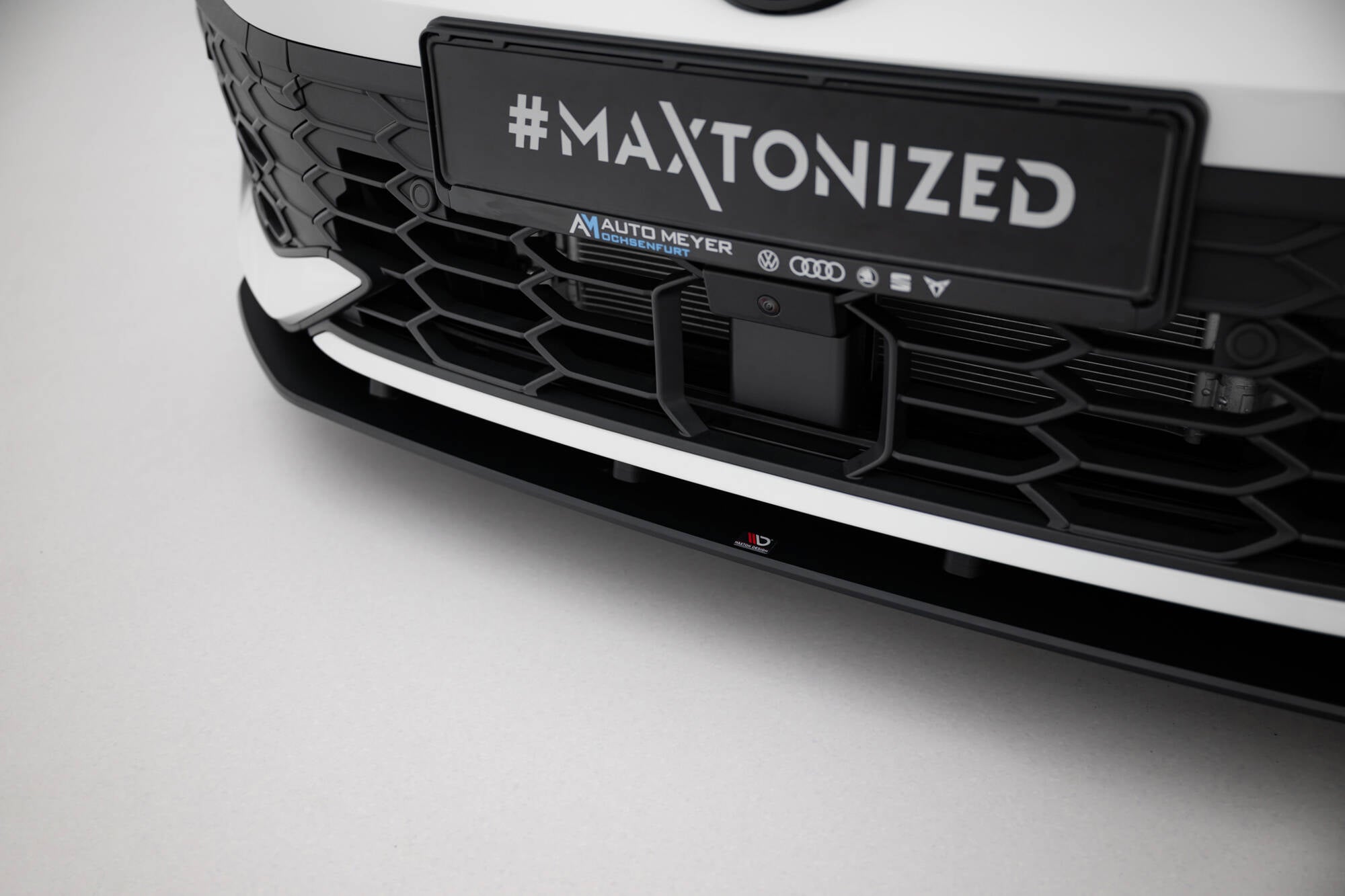 Street Pro Front Splitter Volkswagen Golf GTI / GTE / R-Line MK8 Facelift