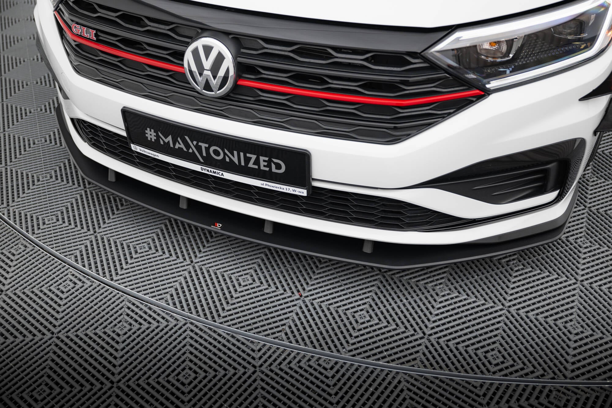 Street Pro etujakaja volkswagen jetta gli mk7
