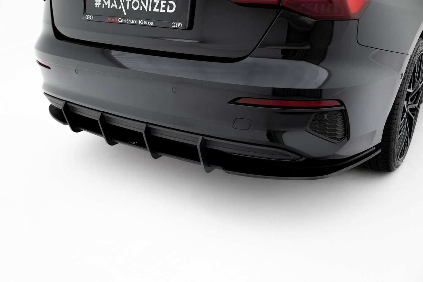 Street pro rear diffuser audi a3 sedan 8y