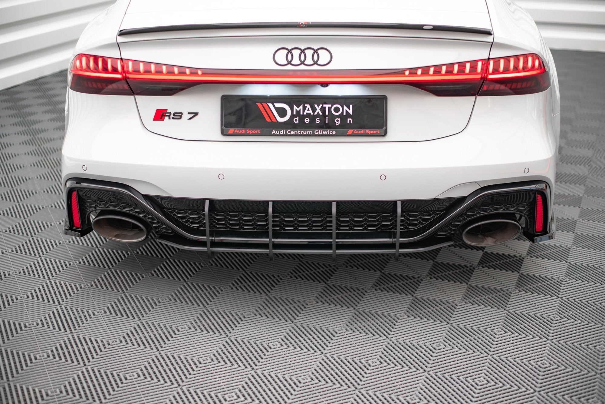 Street pro bakre diffuser audi rs7 c8 / rs6 c8 / c8 ansiktsløftning