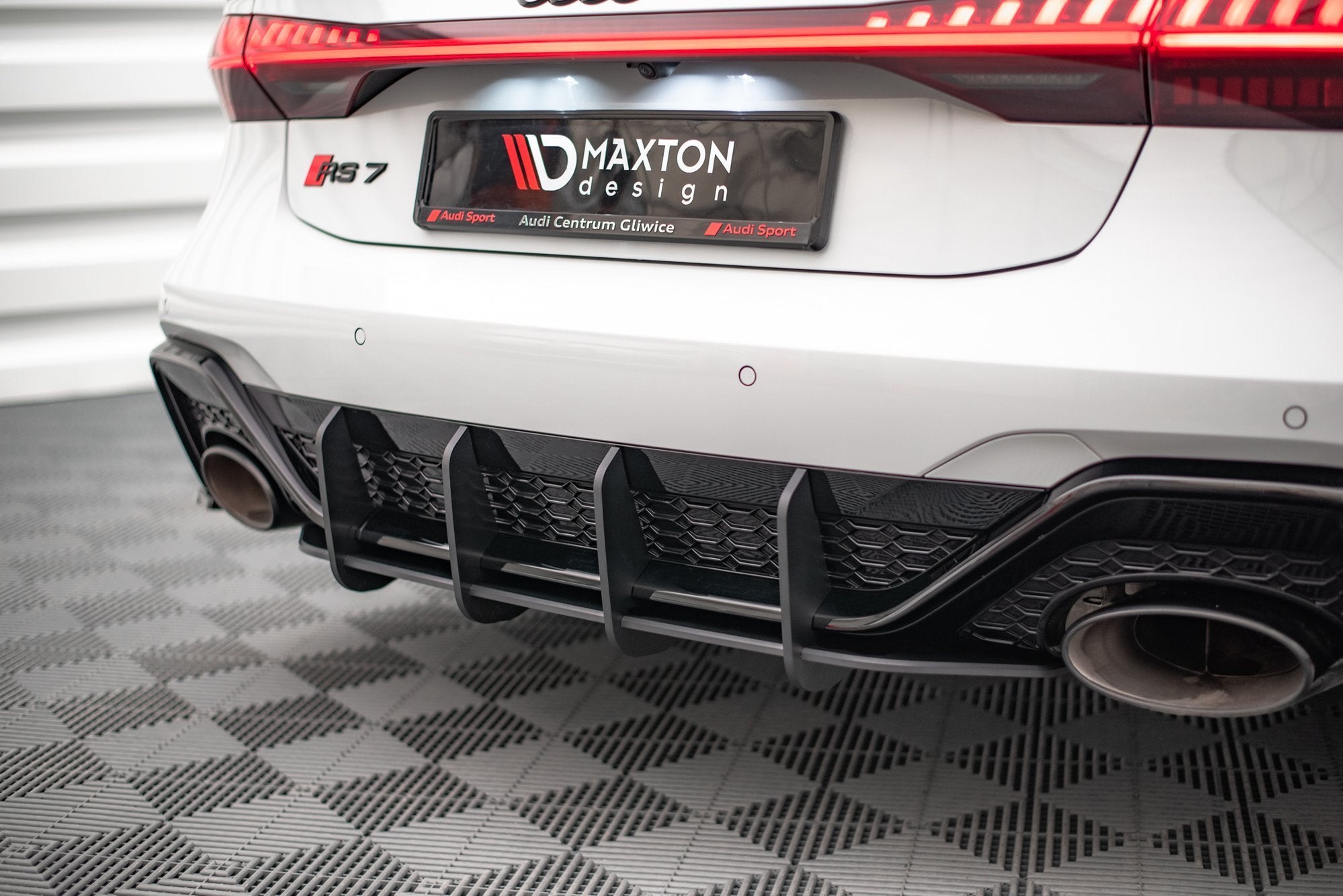 Street pro bakre diffuser audi rs7 c8 / rs6 c8 / c8 ansiktsløftning