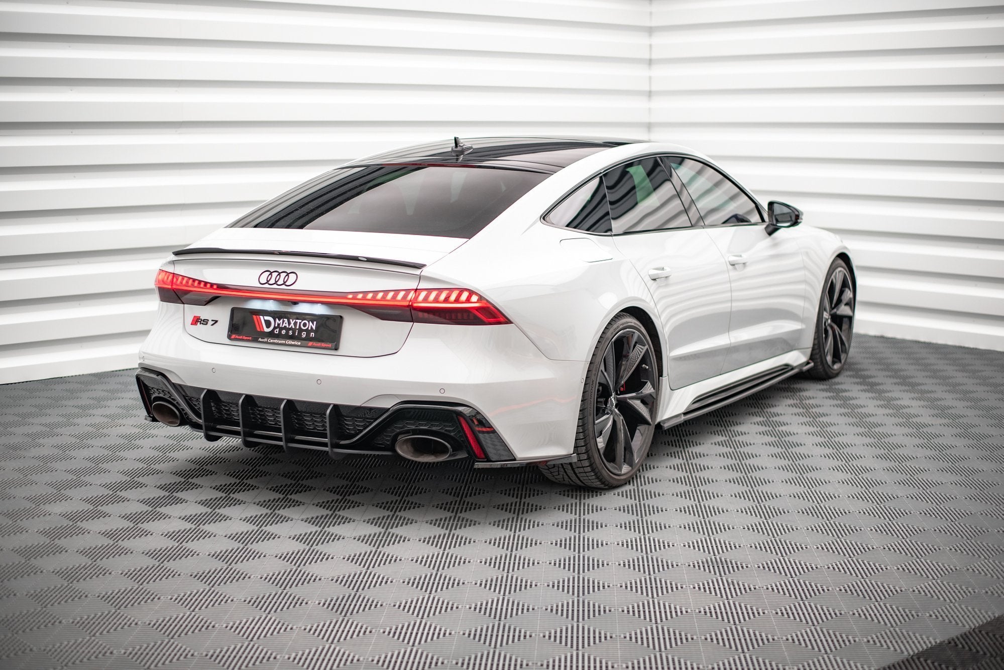 Street pro bakre diffuser audi rs7 c8 / rs6 c8 / c8 ansiktsløftning