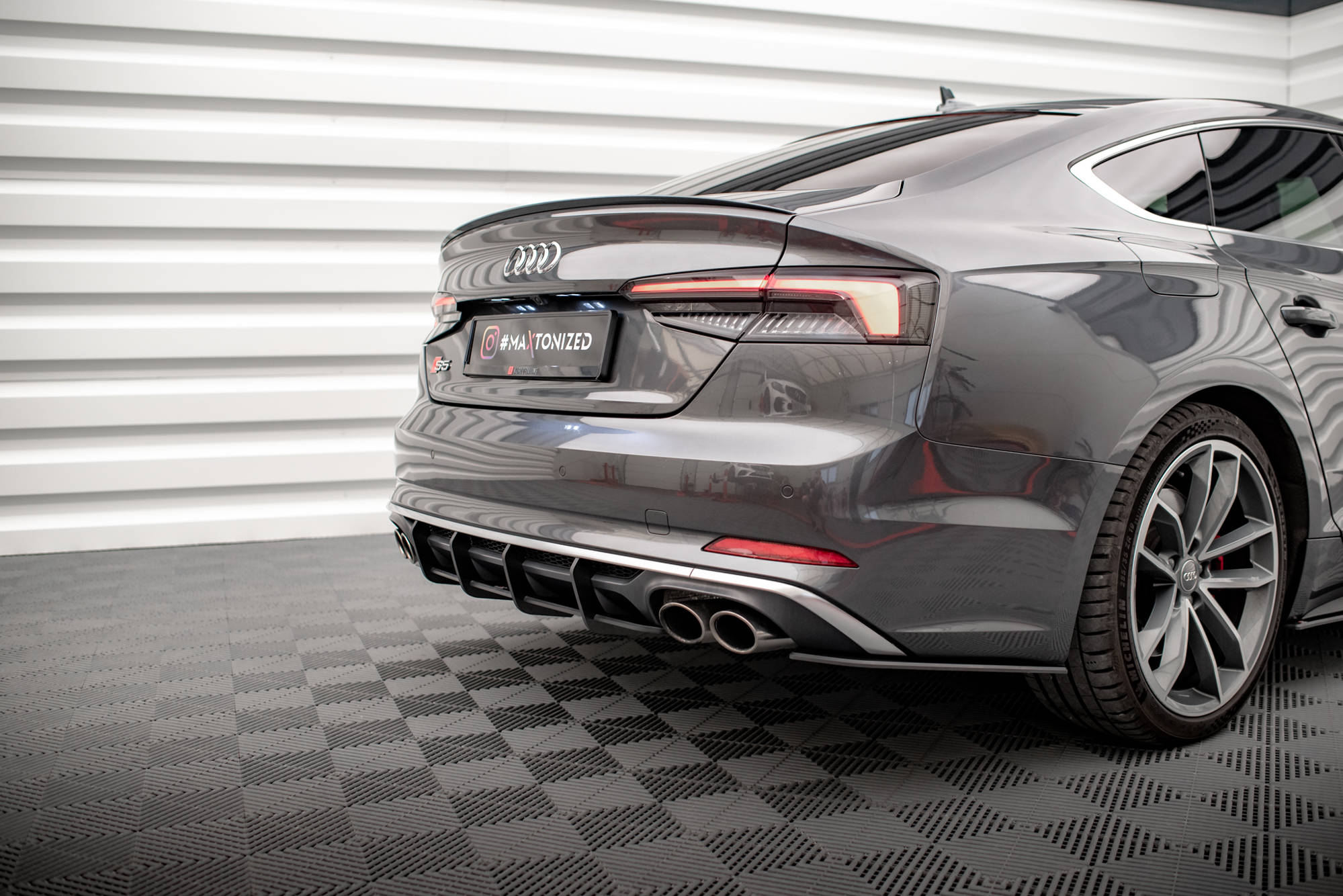 Street pro rear diffuser audi s5 coupe / sportback f5