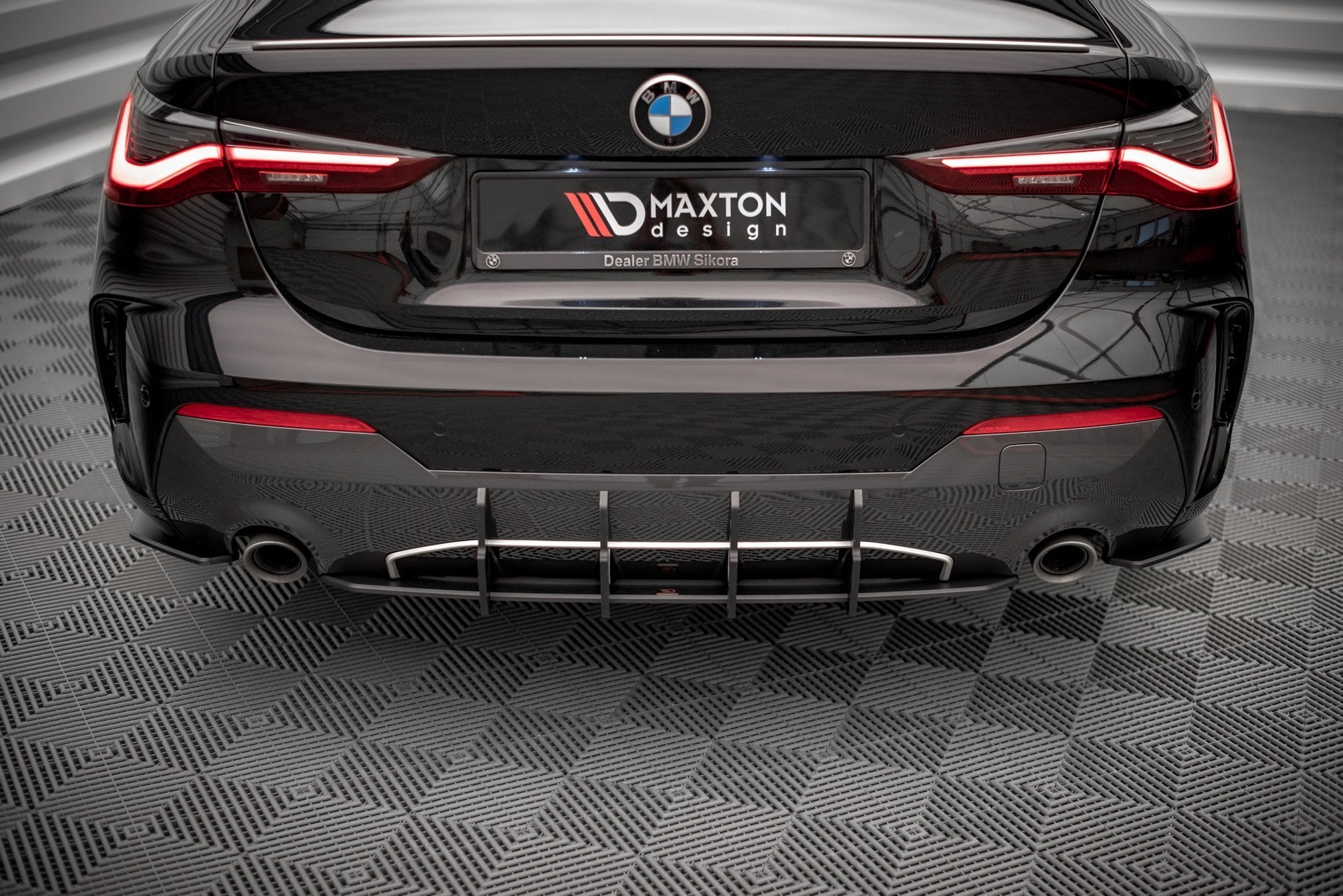 Street pro rear diffuser bmw 4 m-pack g22 / g23 / g22 facelift / g23 facelift