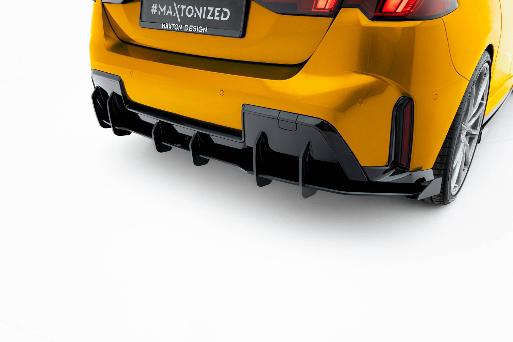 Street pro rear diffuser + flaps bmw 1 m-pack f70