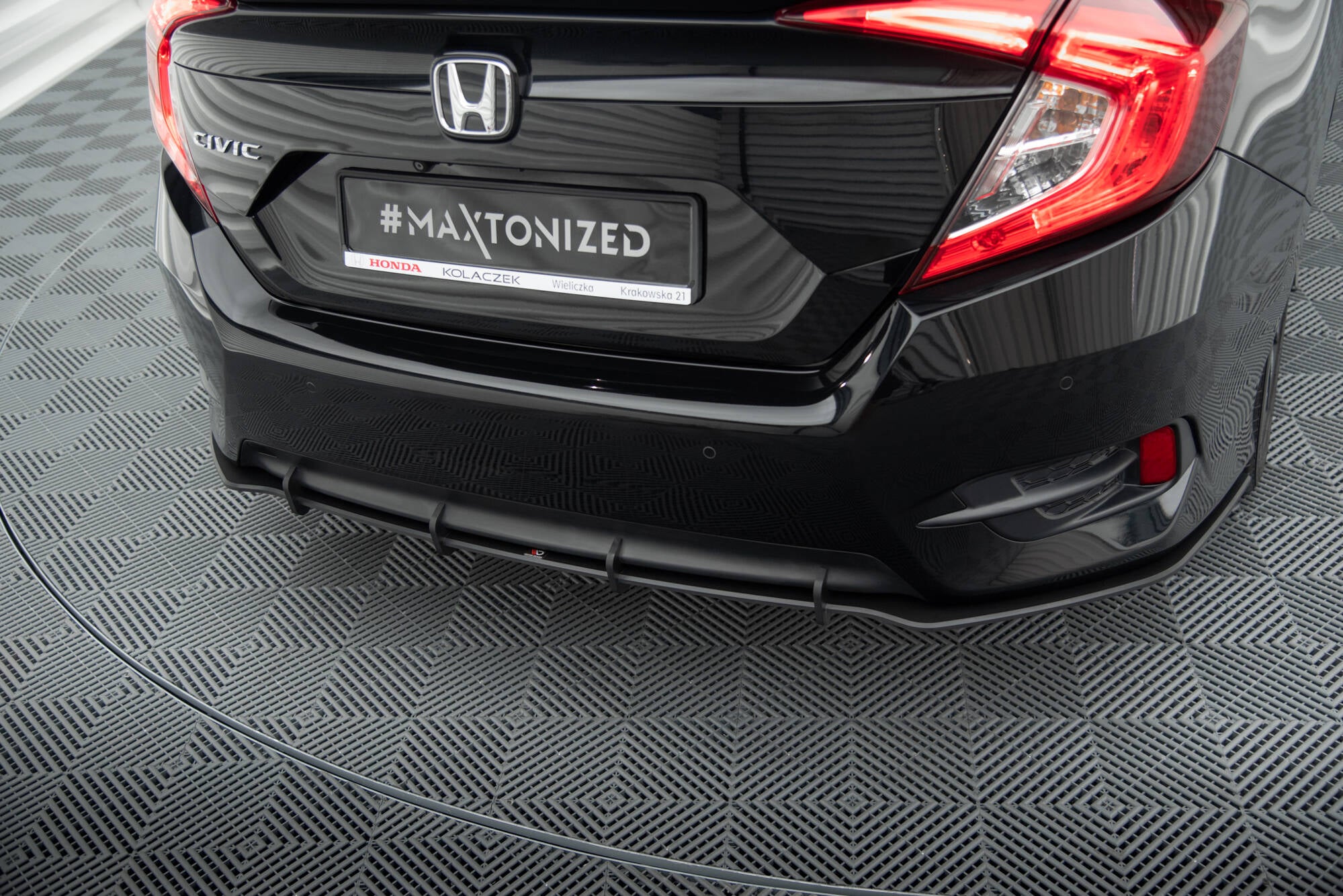 Street Pro takaosa diffuusi Honda Civic MK10