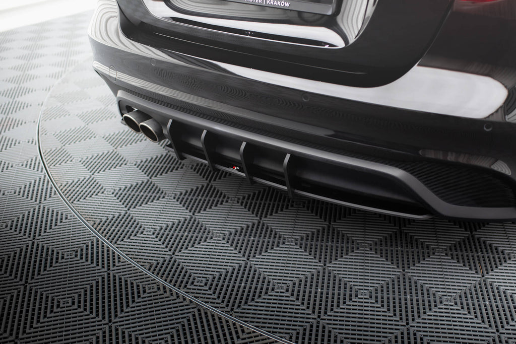 Street Pro -takadiffuusori Jaguar XE X760:lle, facelift