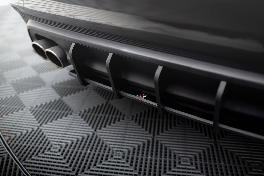 Street Pro -takadiffuusori Jaguar XE X760:lle, facelift