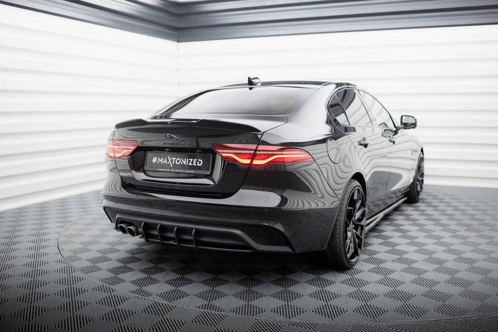 Street pro rear diffuser jaguar xe x760 facelift