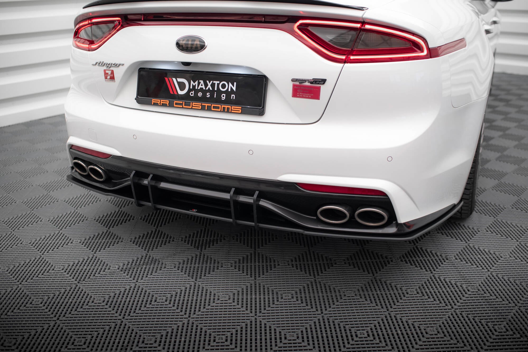 Street pro rear diffuser kia stinger mk1