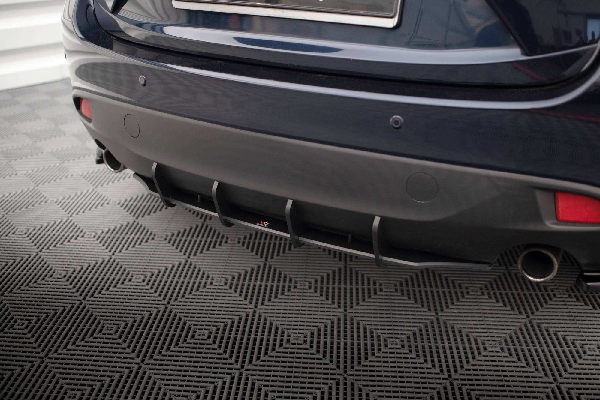 Street pro rear diffuser mazda 3 mk3