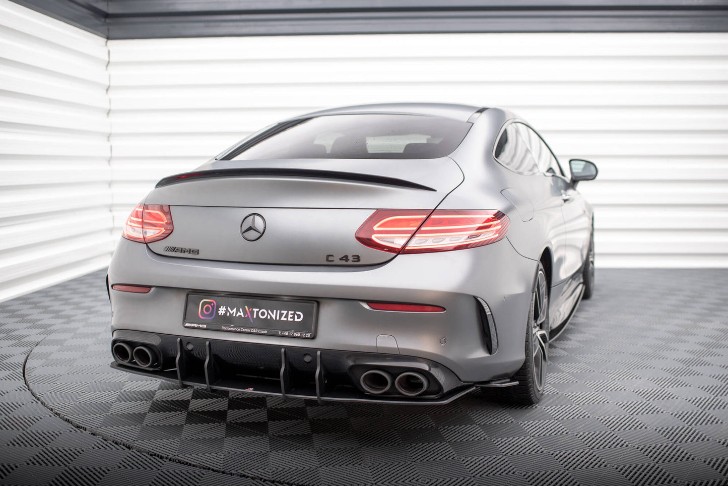 Street pro rear diffuser mercedes-amg c43 coupe / cabrio c205  facelift / a205 facelift