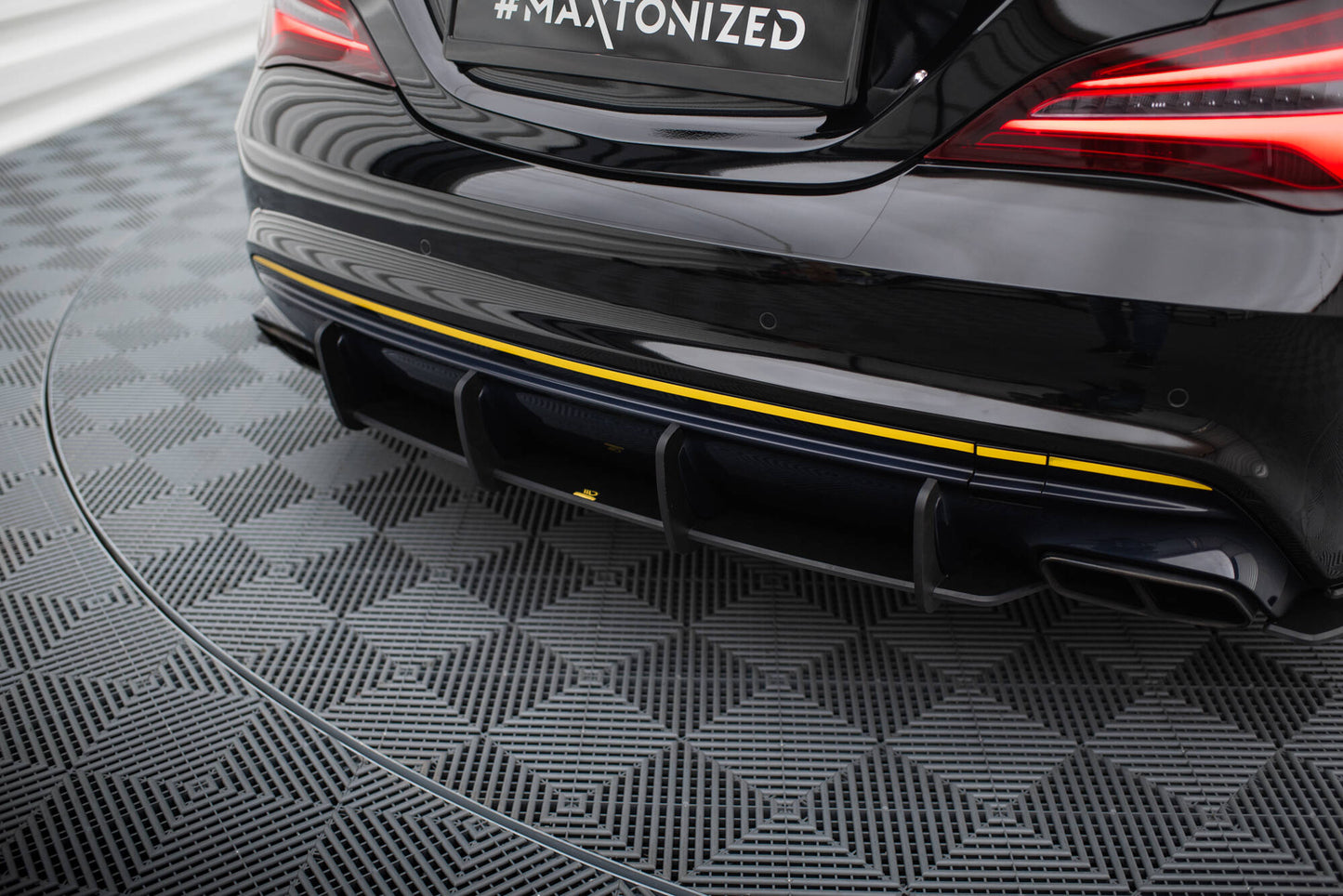 Street pro rear diffuser mercedes-amg cla 45 c117 facelift