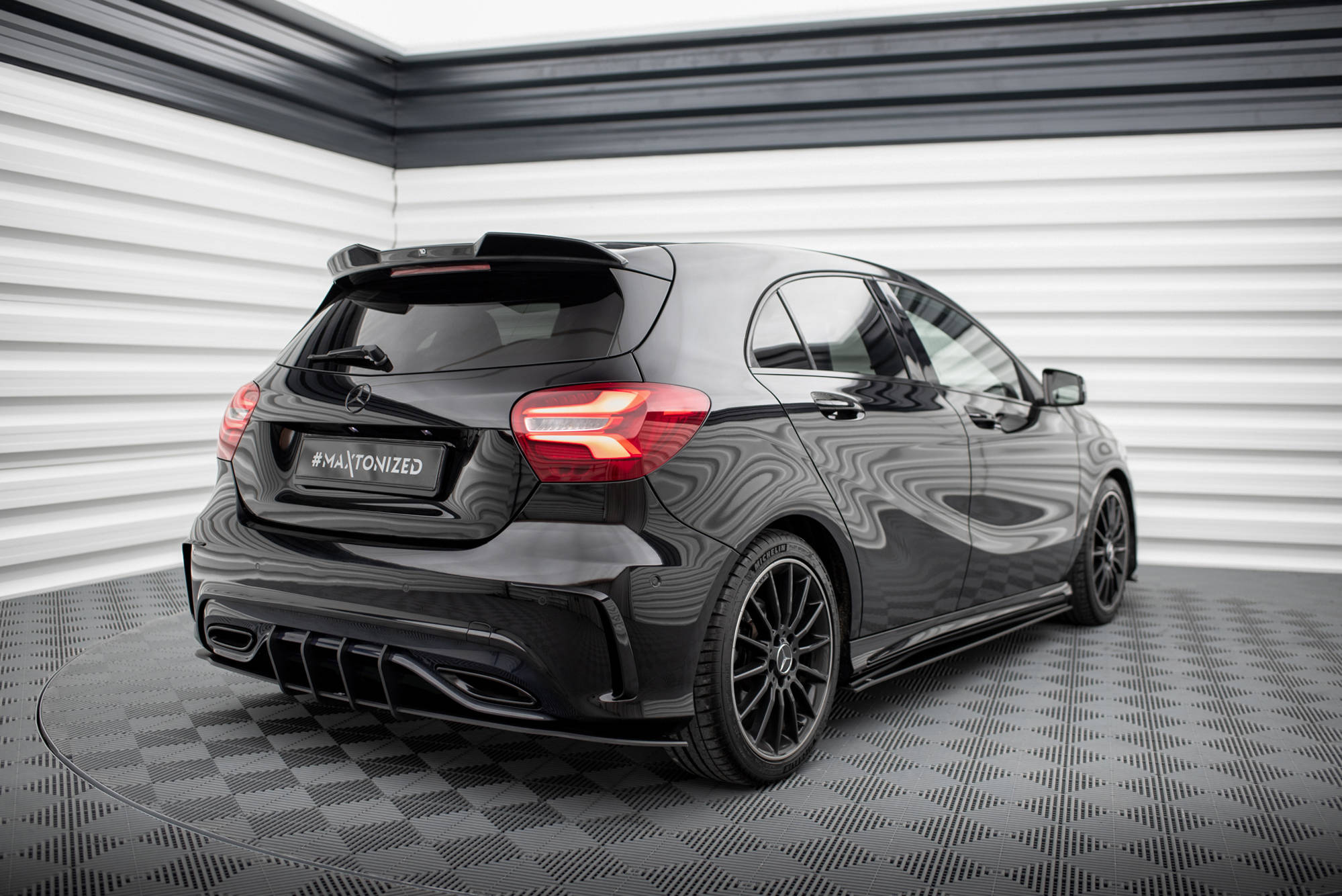 Street pro rear diffuser mercedes-benz a amg-line w176 facelift