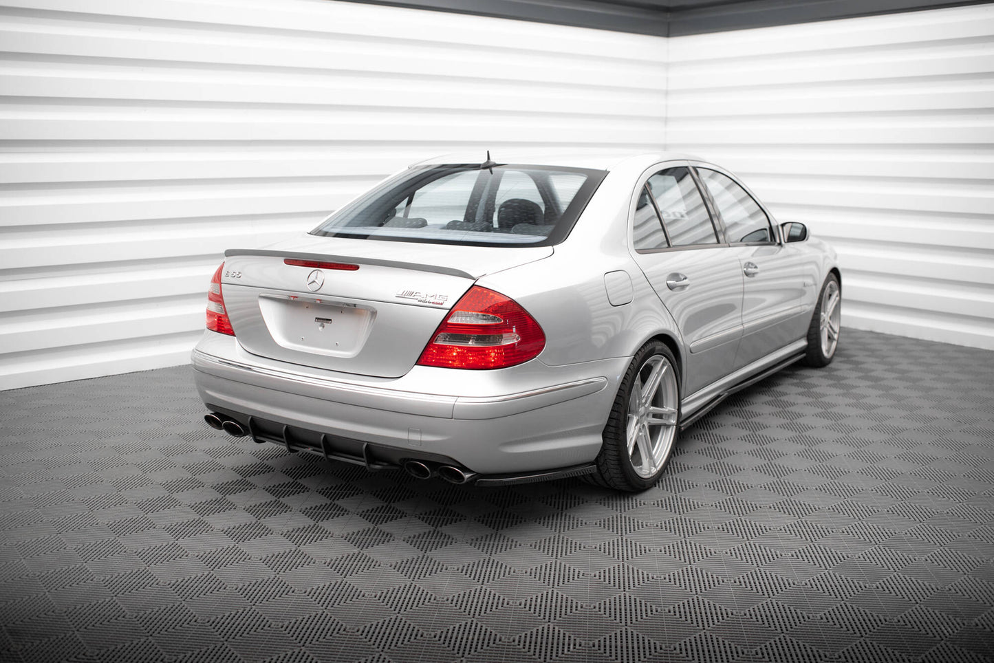 Street Pro bagdiffusor Mercedes-Benz E 55 AMG W211