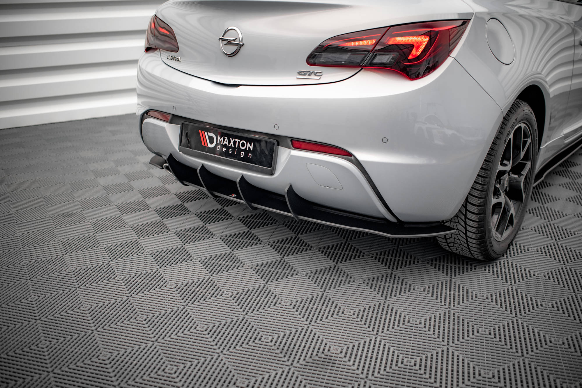 Street Pro Rear Diffuses Opel Astra GTC OPC-Line J