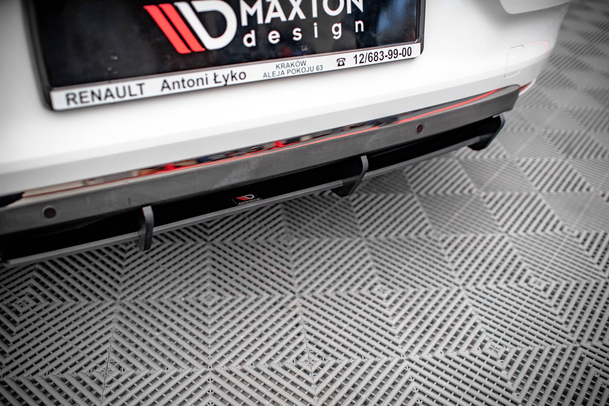 Street Pro -takadiffuusori Renault Clio mk5