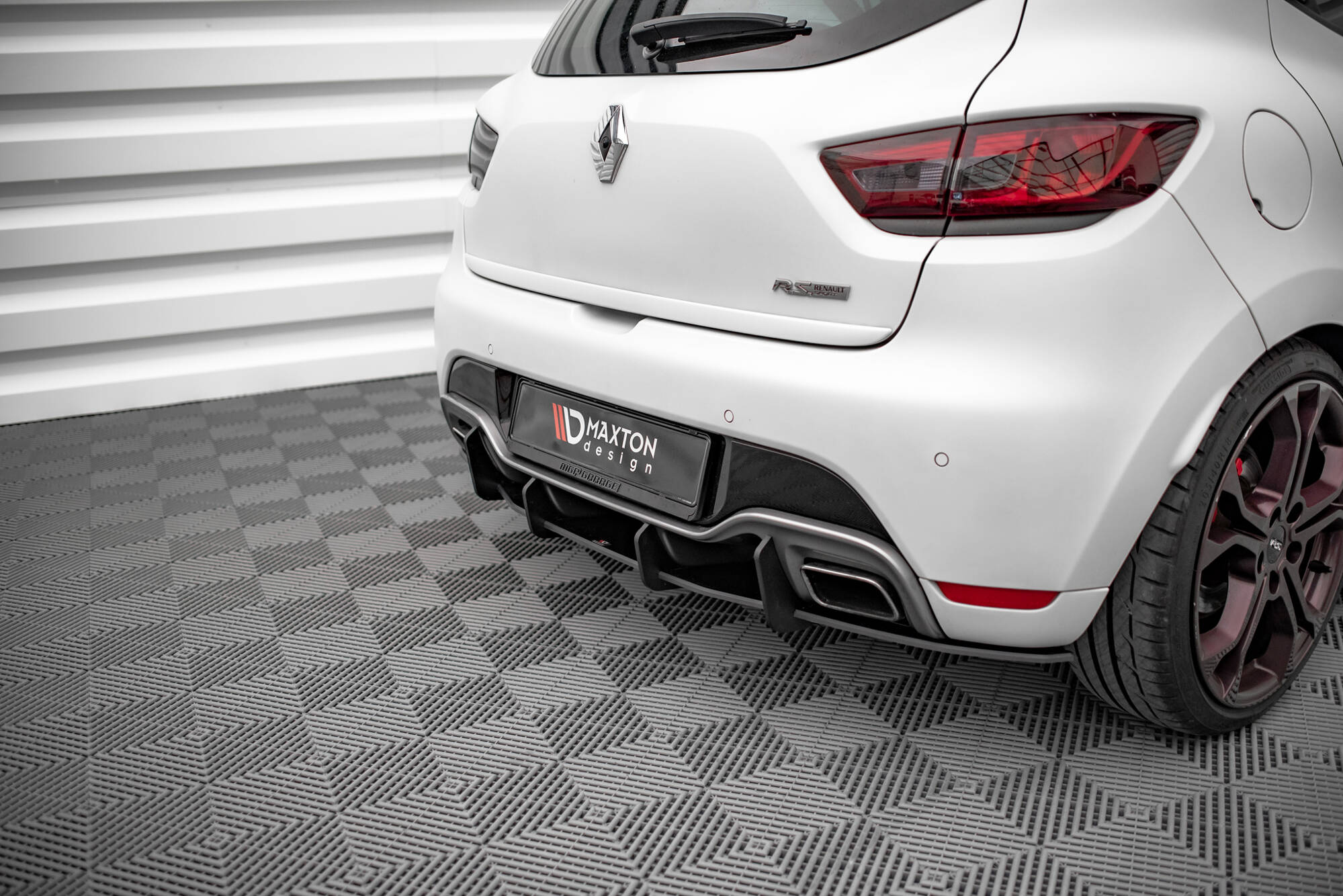 Street Pro takaosa diffuusi Renault Clio RS MK4