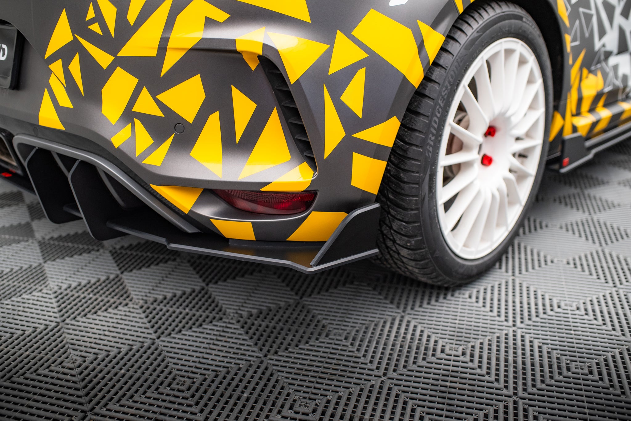 Street Pro takadiffuusori Renault Megane RS mk4