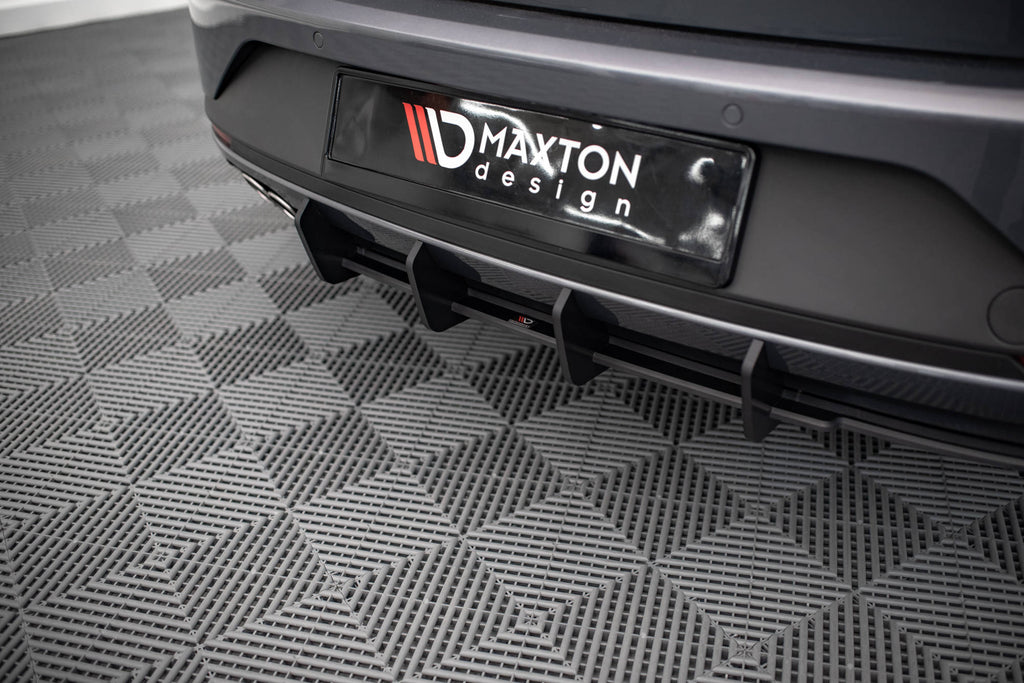 Street Pro takadiffuusori Seat Leon Sports Toureriin mk3