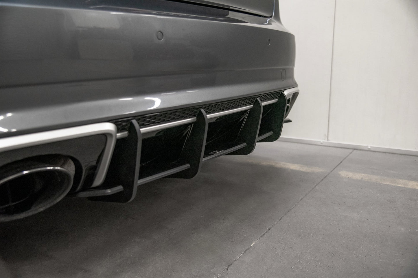 Street pro rear diffuser v.1 audi rs3 8v sportback