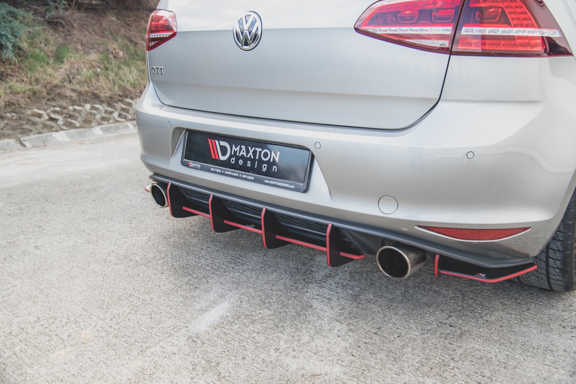 Street pro rear diffuser v.1 vw golf 7 gti