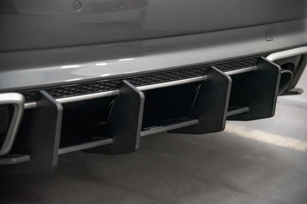 Street pro rear diffuser v.2 audi rs3 8v sportback