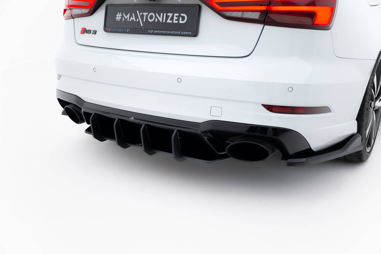 Street pro rear diffuser v.2 audi rs3 sedan 8v facelift
