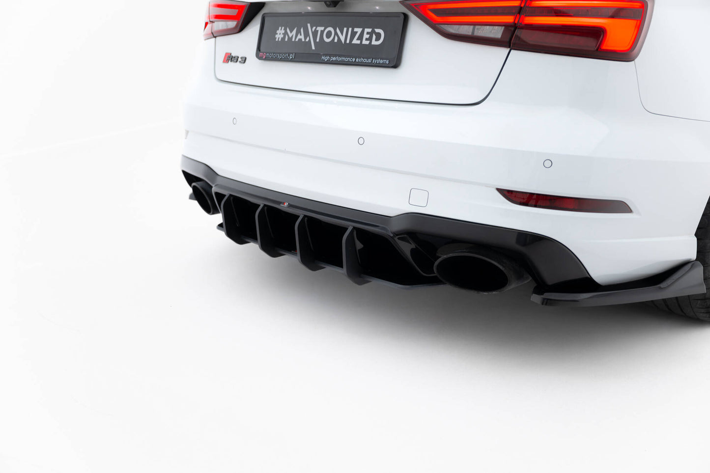 Street pro rear diffuser v.2 audi rs3 sedan 8v facelift