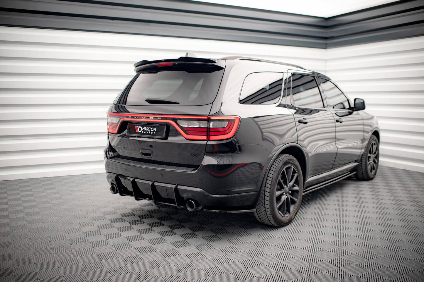 Street pro rear diffuser v.2 dodge durango rt mk3