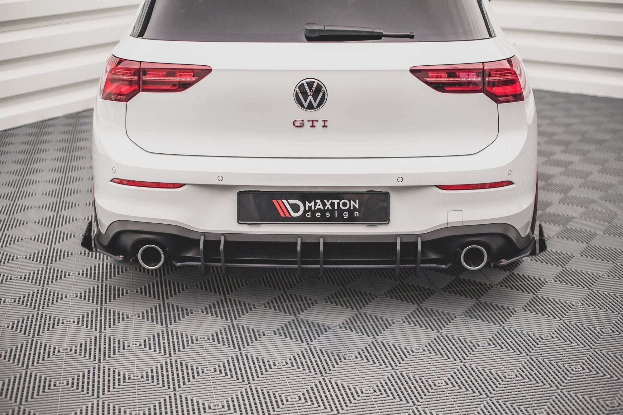 Street pro rear diffuser v.2 volkswagen golf gti mk8