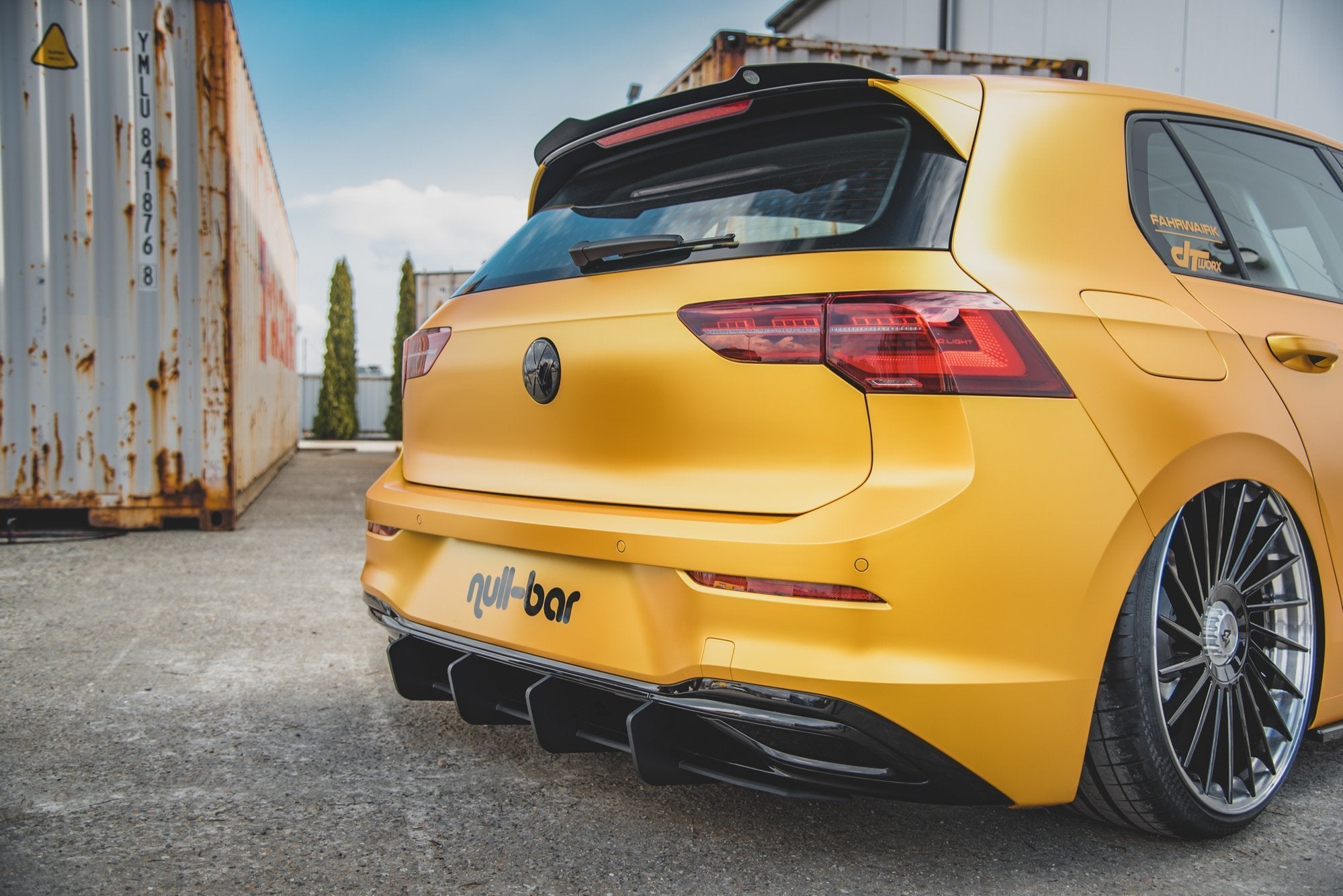 Street pro rear diffuser v.2 volkswagen golf hatchback mk8 / mk8 facelift