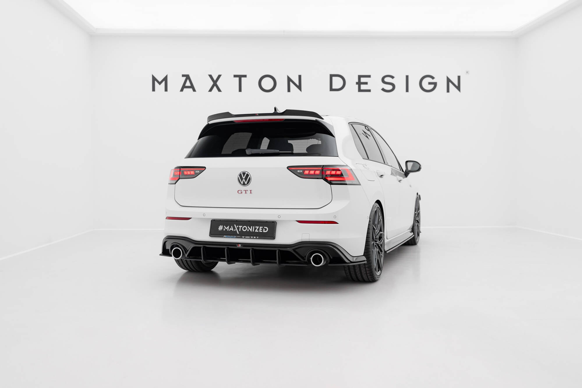 Street Pro takaosa haja V.5 Volkswagen Golf GTI MK8