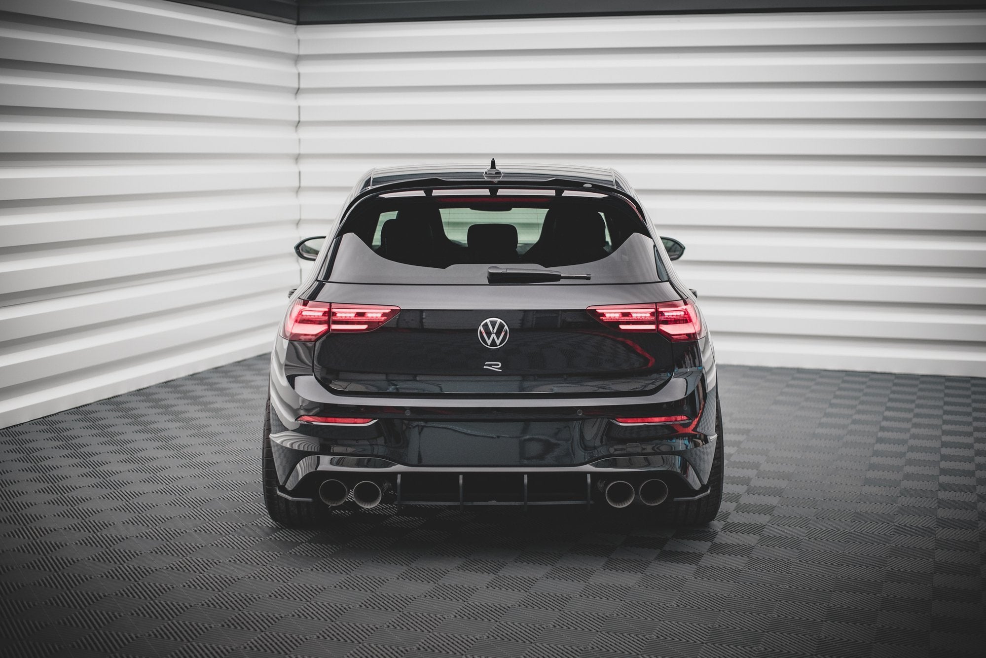 Street pro rear diffuser volkswagen golf r mk8