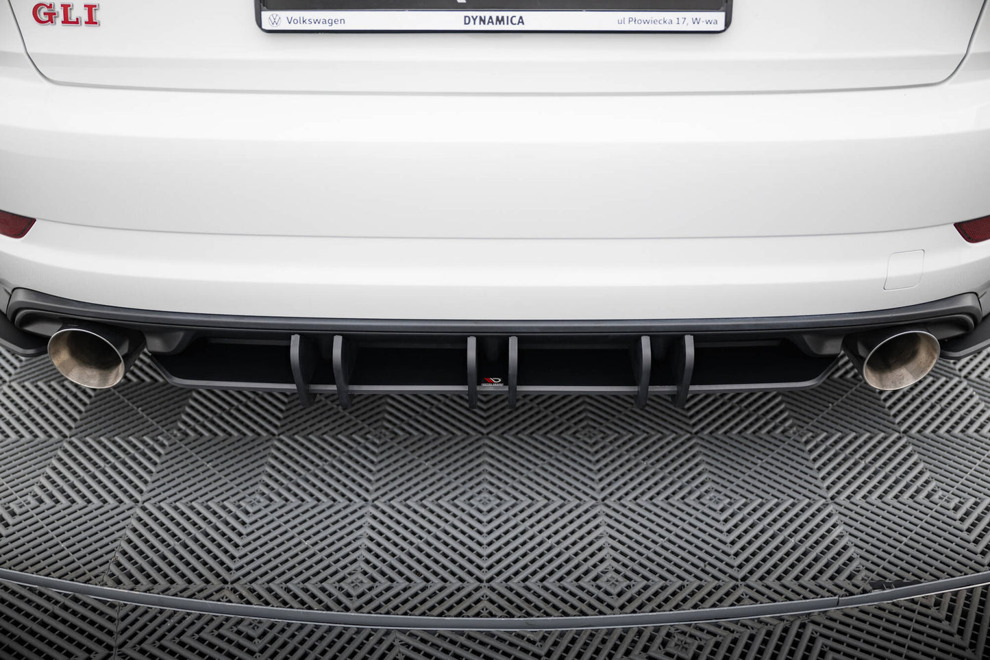 Street Pro takaosa diffuusi Volkswagen Jetta Gli Mk7