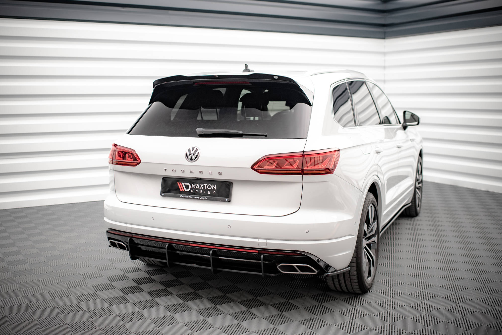 Street Pro -takadiffuusori Volkswagen Touareg R-Line mk3