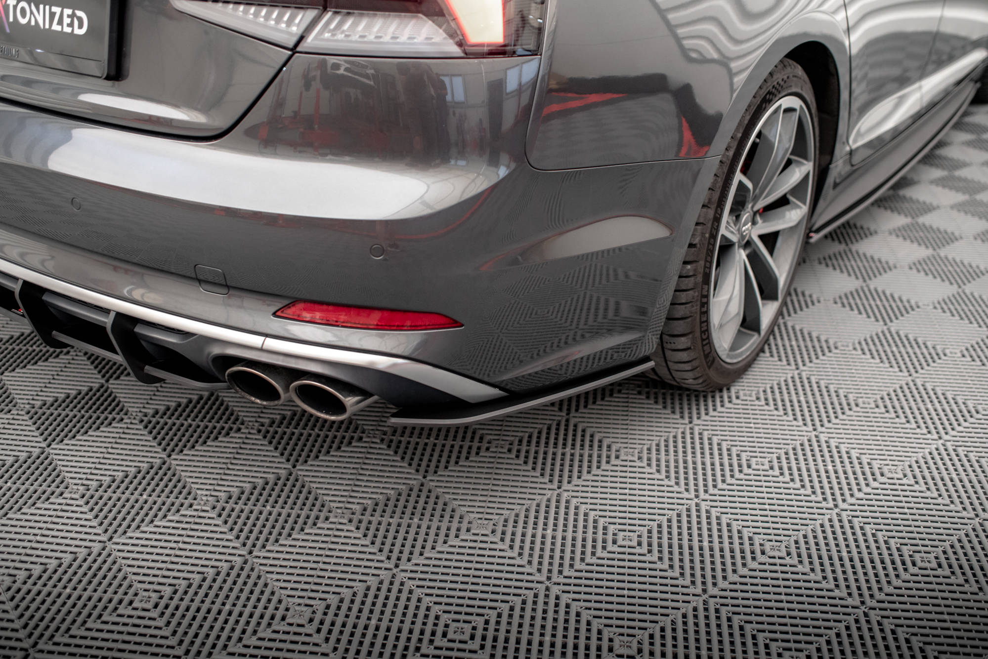 Street pro rear side splitters audi s5 coupe / sportback f5