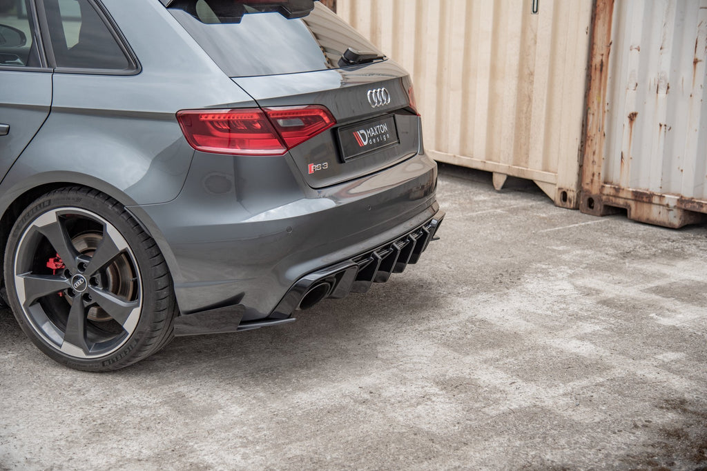 Street pro sidesplittere bak + klaffer audi rs3 8v sportback